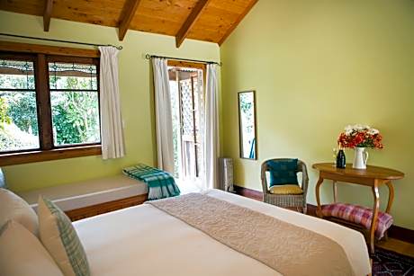 Studio with Garden View