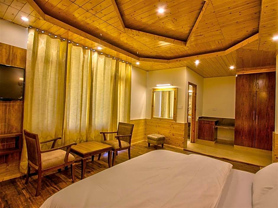 Golden Peak Manali