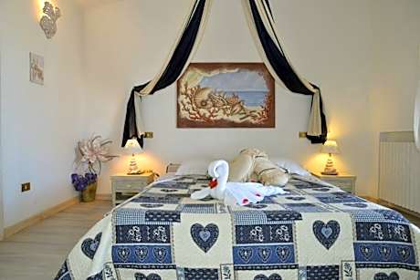 Double Room with Terrace and Sea View