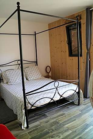 Double Room with Pool View