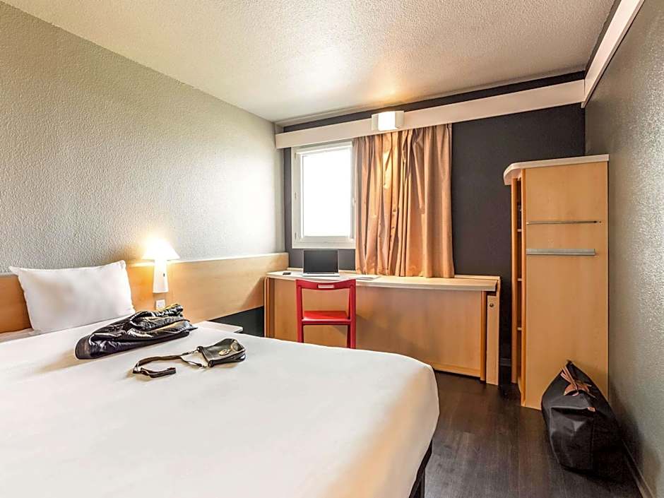 ibis Pau Lescar