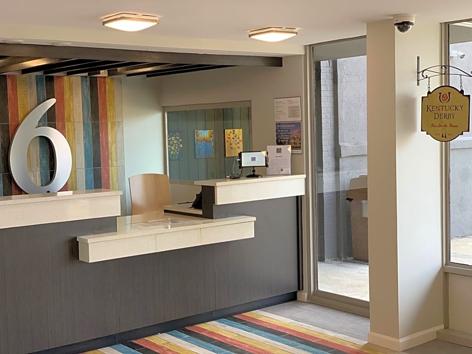 Motel 6 Louisville, Ky- Airport/ Fair Expo