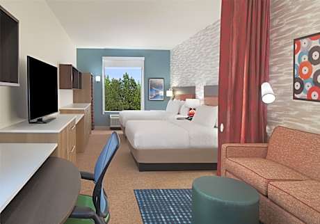 2 Queen Hearing Accessible Studio Suite