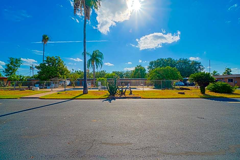 Vali Ho Motel By OYO Weslaco Mercedes