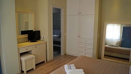 Superior Double Room with Street View