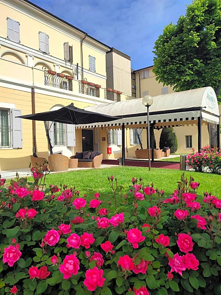 Rechigi Park Hotel