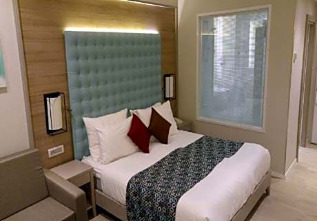 Superior Room (2 Adults + 2 Children)