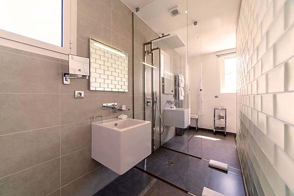 Kube Hotel St Tropez