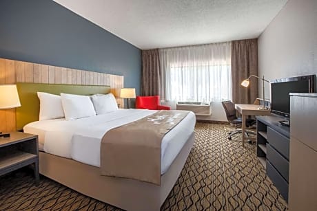 King Room - Mobility Access/Non-Smoking