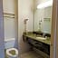 Travelers inn by OYO Wichita Falls