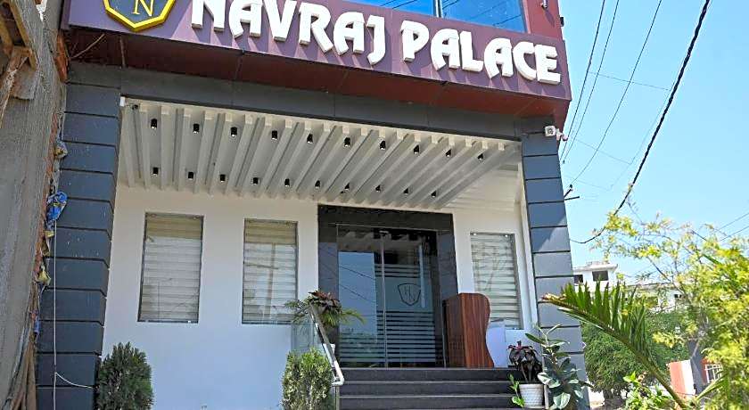 Hotel Navraj Palace
