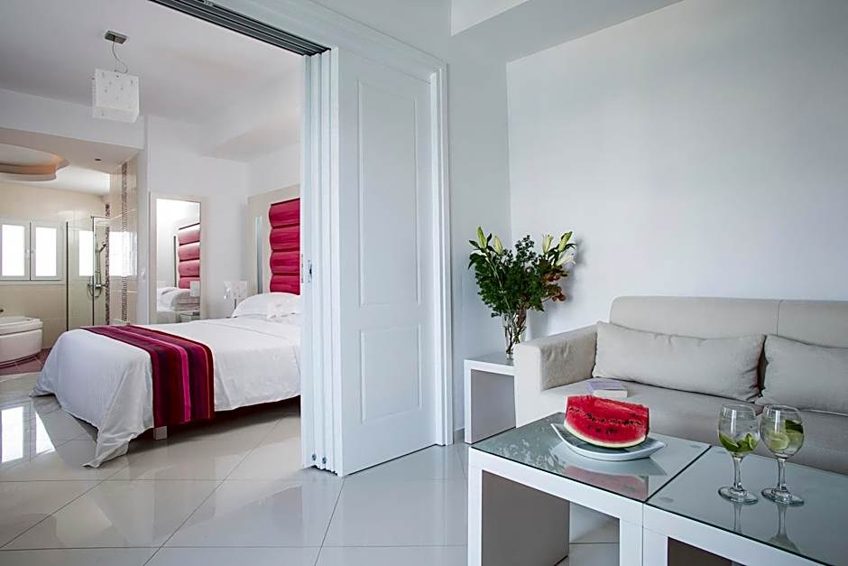 Photo 1 of 7 of Honeymoon Suite, Hot Tub, Sea View