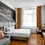 12 Revay Hotel