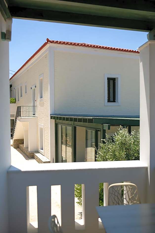 Krinos Suites Andros