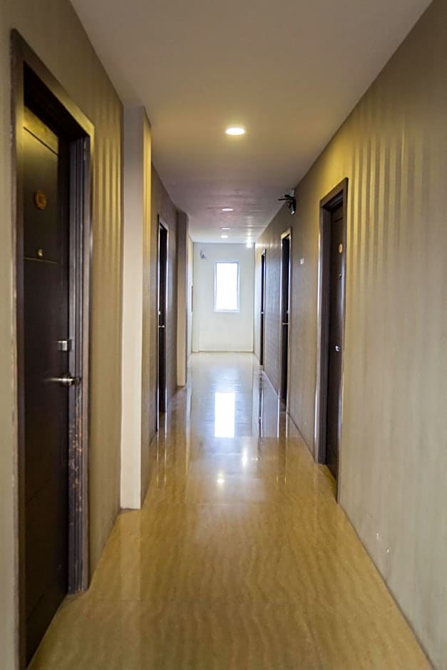 Vaccinated Staff - OYO 676 Hotel Osaka