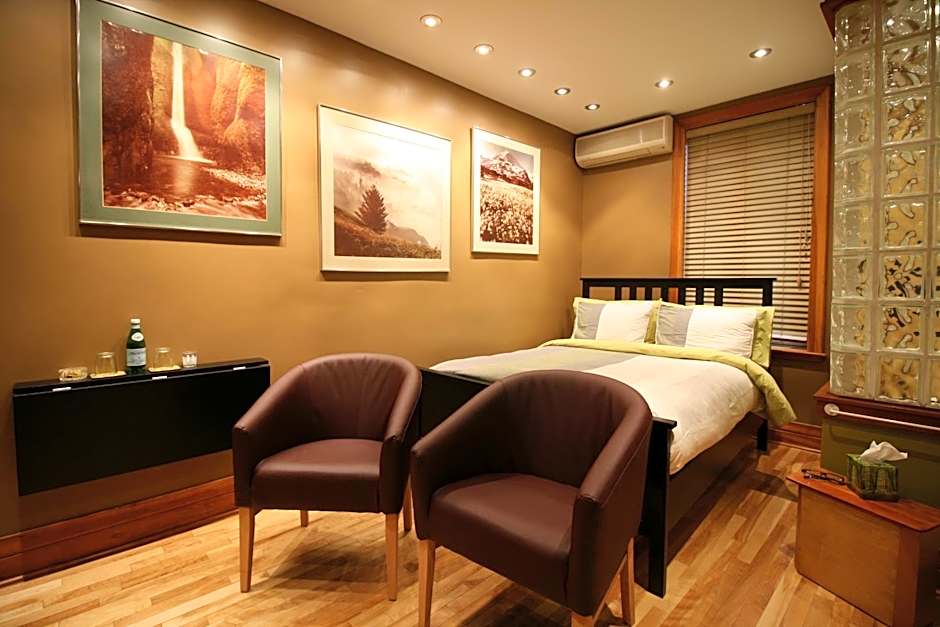 A La Carte Bed & Breakfast