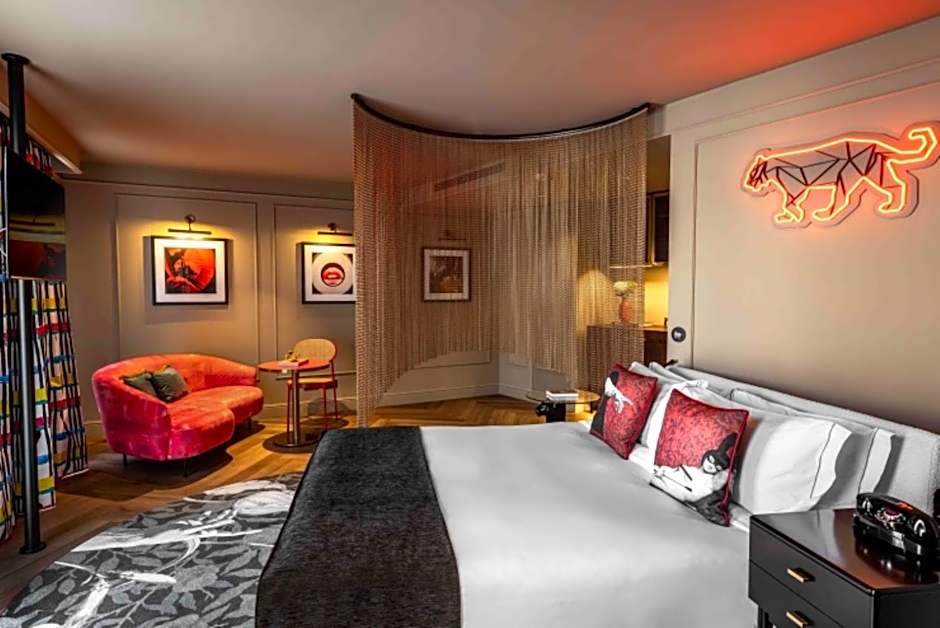 Upon Angels - Adults Only