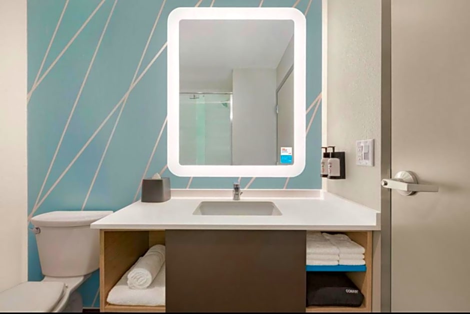 AVID Hotels Corpus Christi - Portland, an IHG Hotel