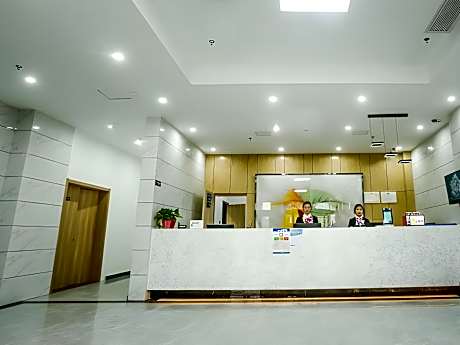 GreenTree Inn Express Xuzhou Pizhou Tiefu Town Bus station.