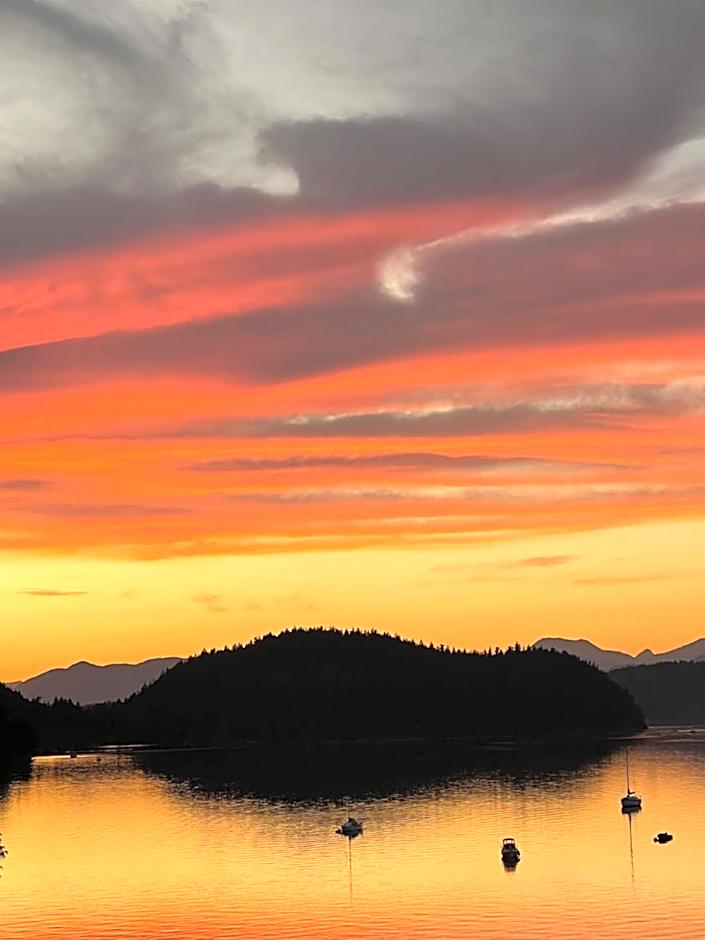 Gracies Grotto Cabin