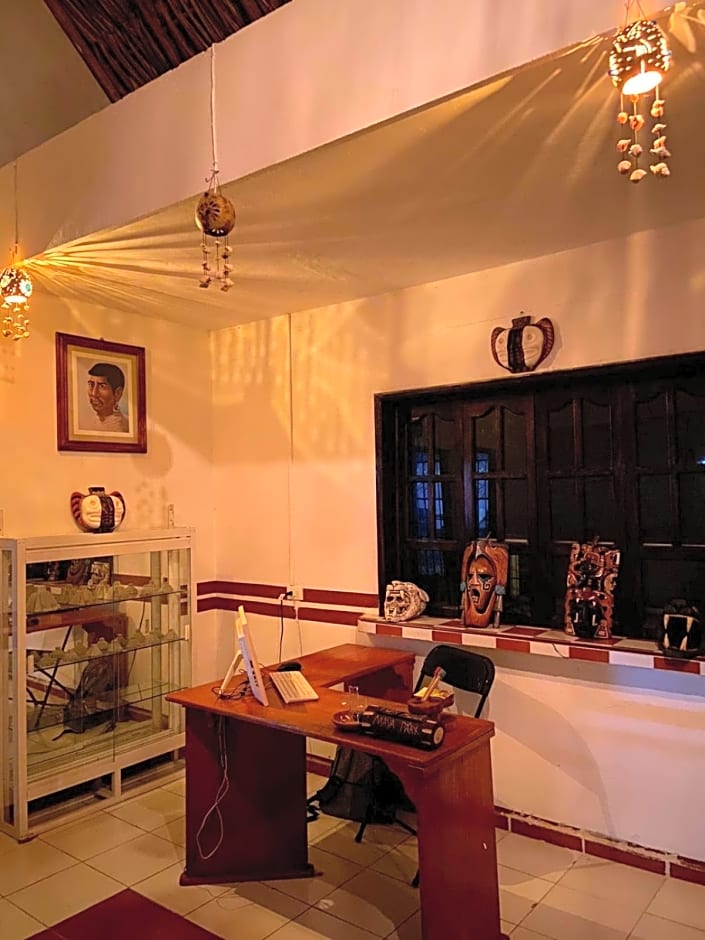 Hostal Casa Maya