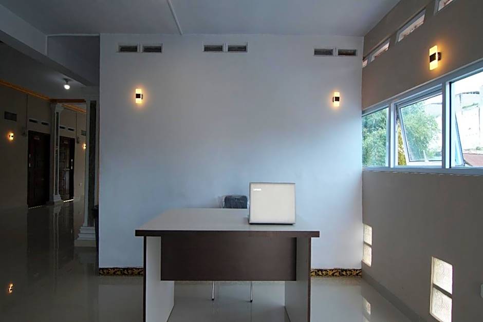 Hotel O Penginapan Naya Rita