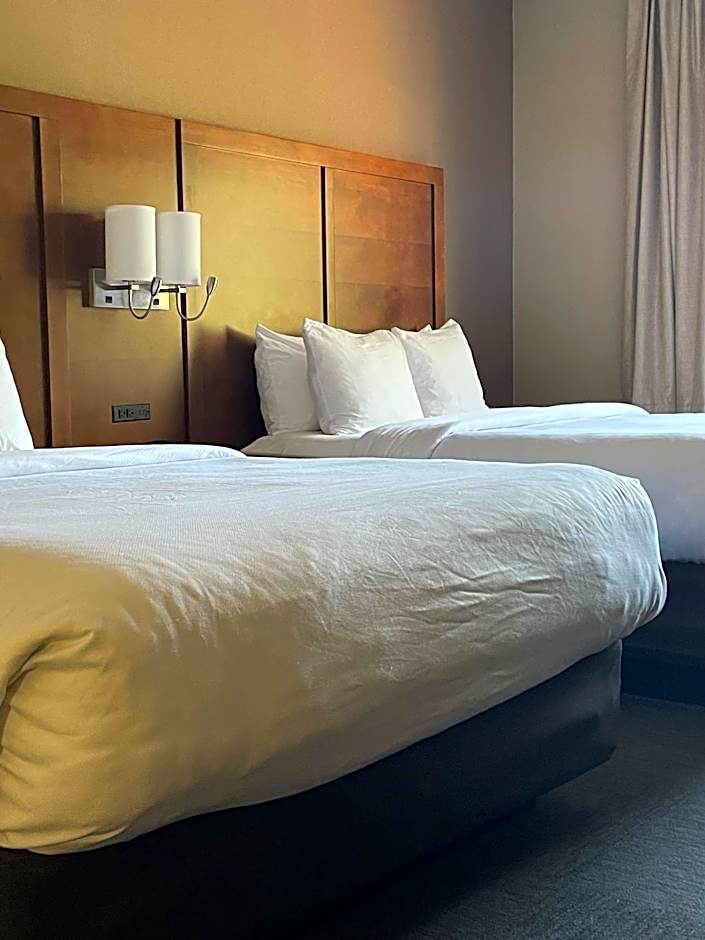 Photo 1 of 4 of 2 Queen Beds, Mobility Accessible, Roll in Shower