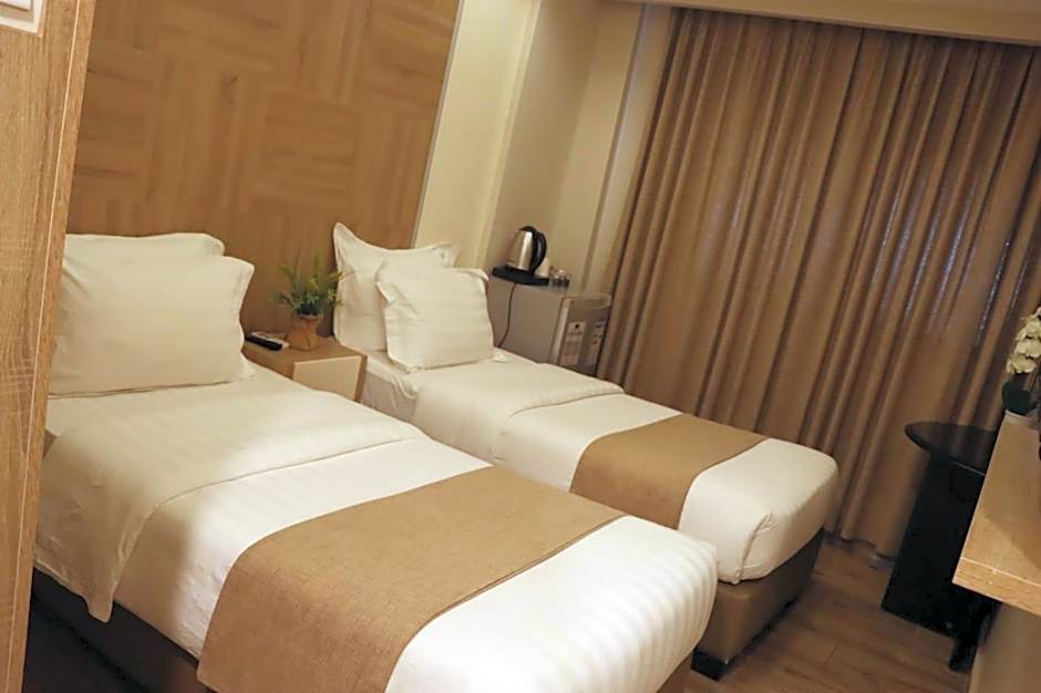ALENA HOTEL