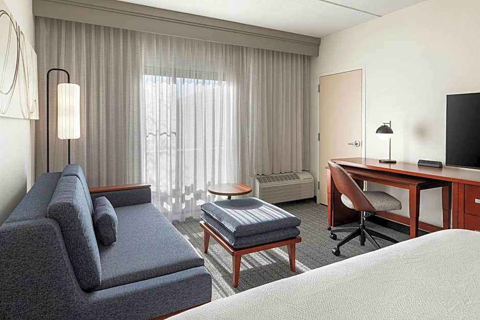 Courtyard by Marriott Boston Norwood/Canton