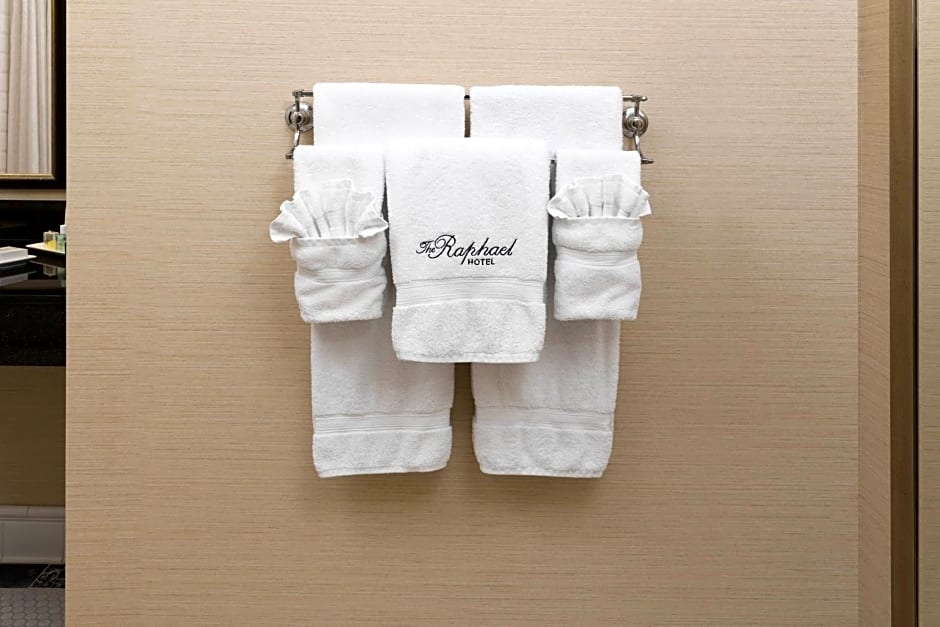 The Raphael Hotel, Autograph Collection by Marriott