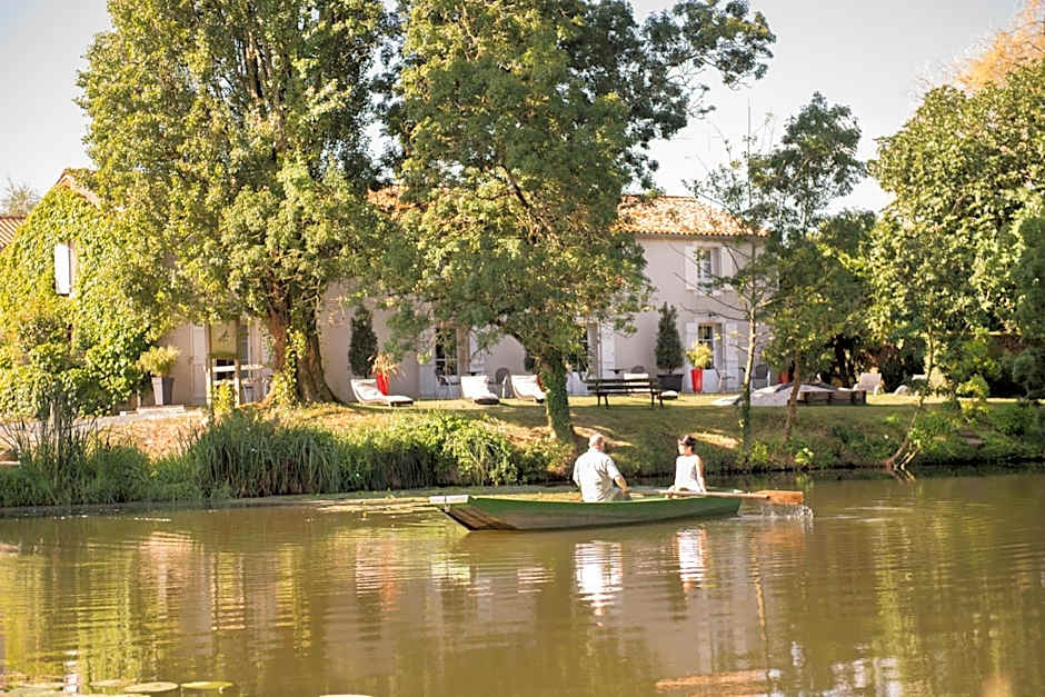 Logis Auberge De La Riviere