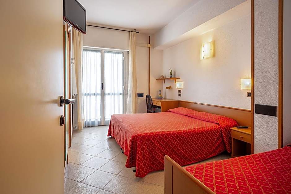 Hotel Careni Villa Italia