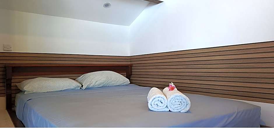 Castaway Surf Retreat