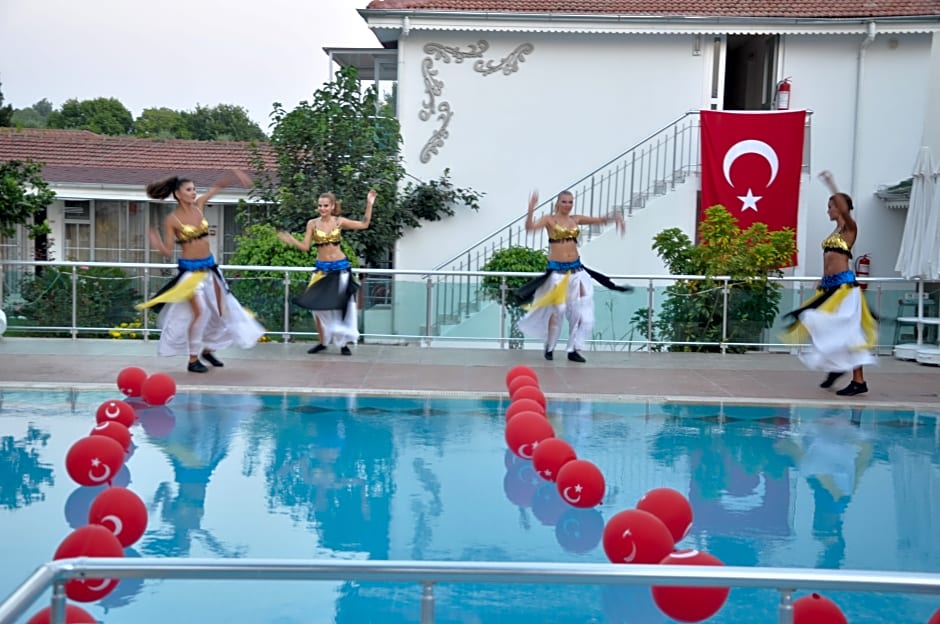 Clover Magic Altinkum Park