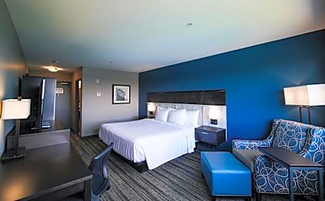 King Room with Lake View