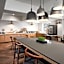 Fairfield Inn & Suites by Marriott San Francisco San Carlos