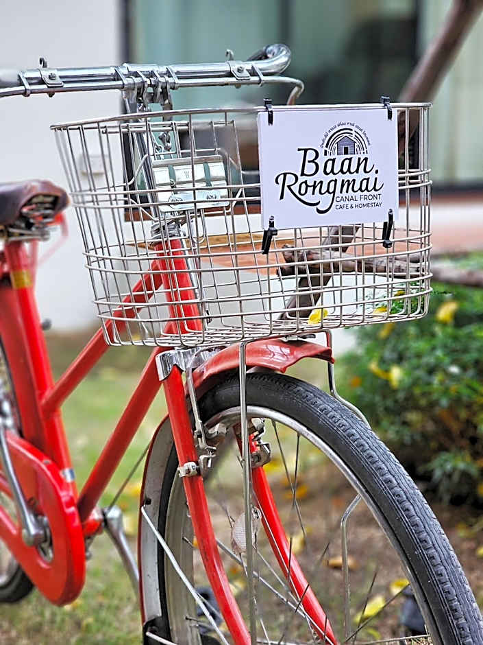 Baanrongmai Canal Front Cafe & Homestay 