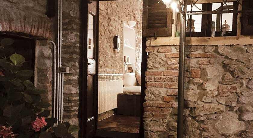 Antico Borgo Sanda Lago Maggiore