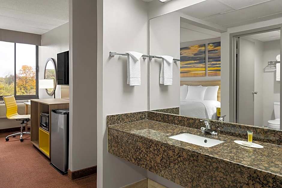 Days Inn by Wyndham Hagerstown I-70