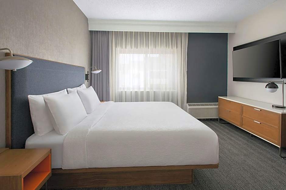 Courtyard by Marriott Syracuse Carrier Circle