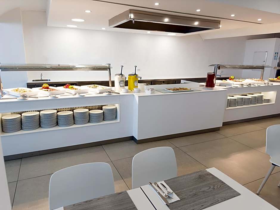 Hotel Blue Sea Lagos de Cesar