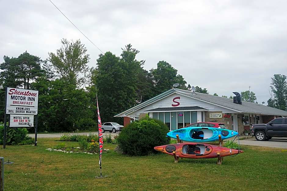 Shenstone Motor Inn