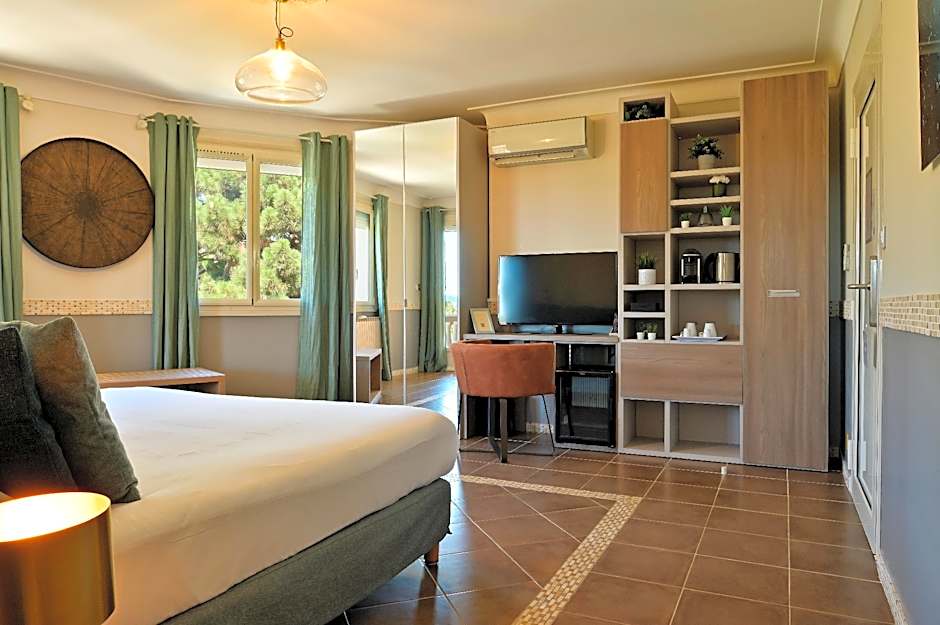 Photo 1 of 5 of Junior Suite