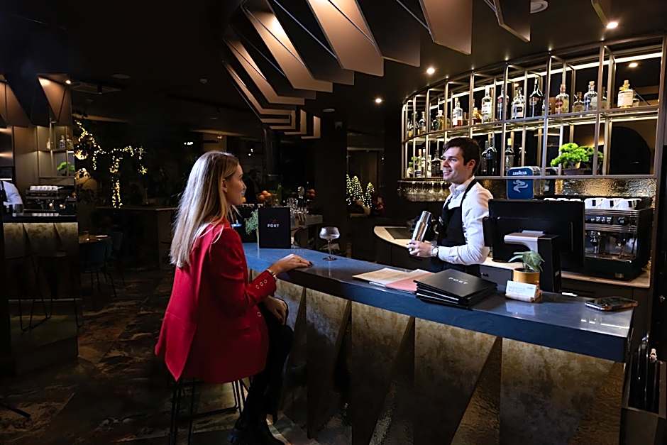 CONTI HOTEL VILNIUS, Conference Centre, Restaurant & Bar