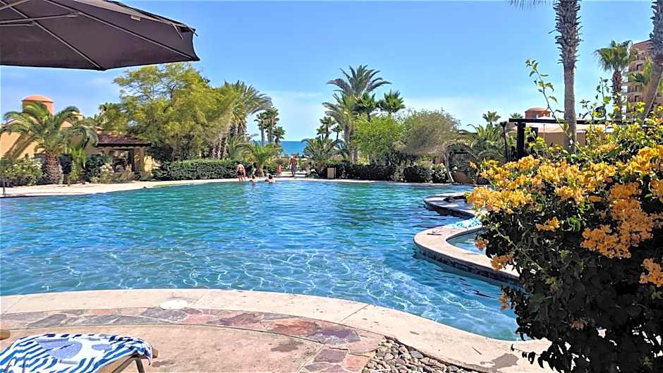Bella Sirena 305-A - Elegant Oceanview Condo on Beachfront Resort