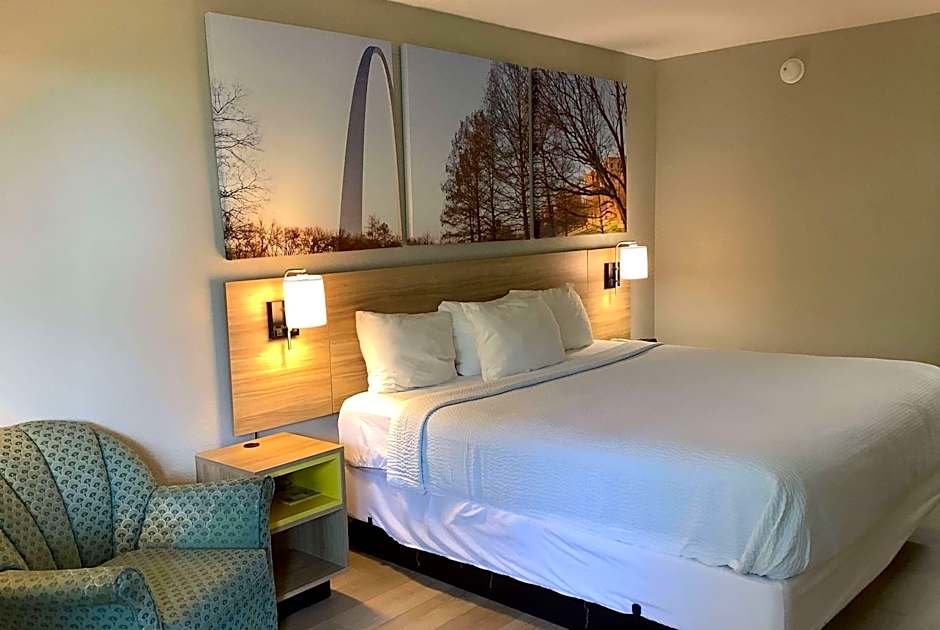 Days Inn by Wyndham Kingdom City