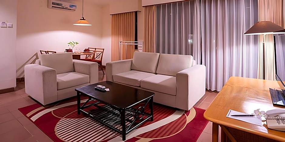 Plagoo Holiday Hotel