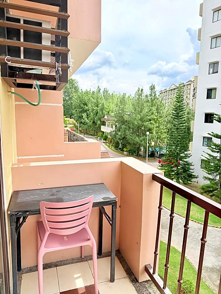 Relaxing 2BR at Camella Northpoint with balcony pool view 3rd floor