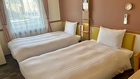 Toyoko Inn Tokuyama-Eki Shinkansen-Guchi