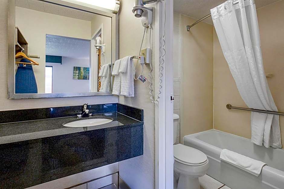 Best Western Woodhaven Inn